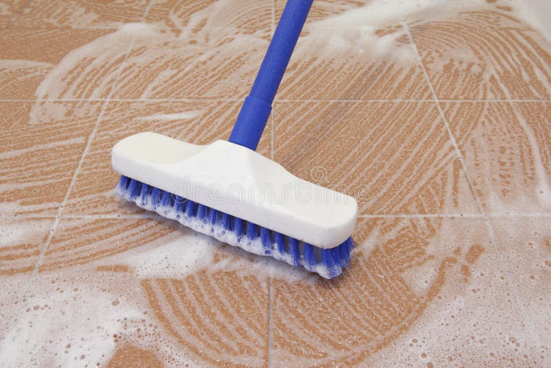 floor-brush-cleaning-tool-tile-31399683